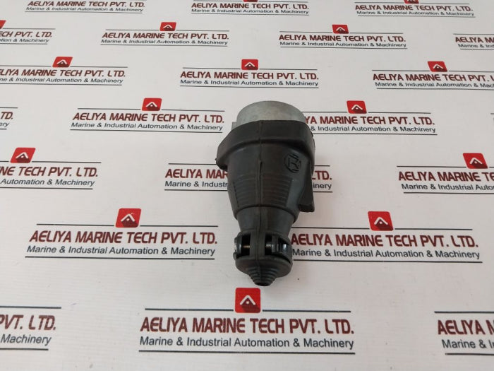 Legrand 380V/415V~ Martin Lunel Socket-3 Pole+Ground