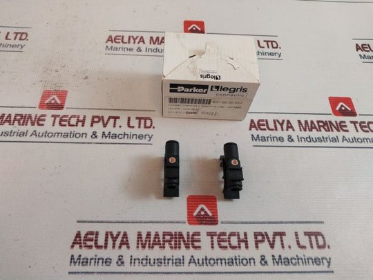 Parker Legris 3379 08 00 Connector For 2 Tubes In Line OD 8MM