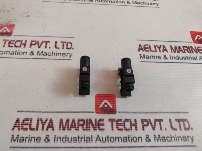 Parker Legris 3379 08 00 Connector For 2 Tubes In Line OD 8MM