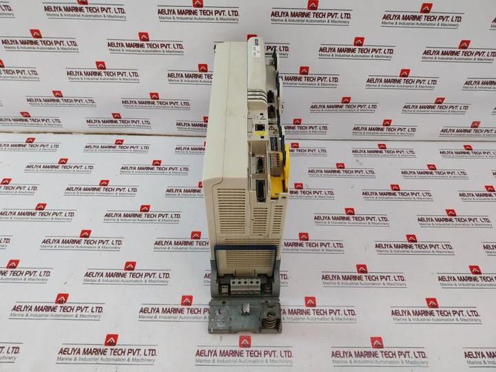 Lenze E94Amhe0134 Servo Drive Frequency Converter

