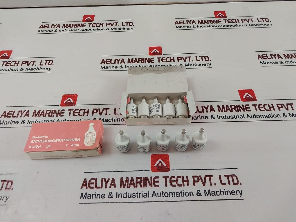 Lot Of 16X 2A 500V Fuse Cartridges