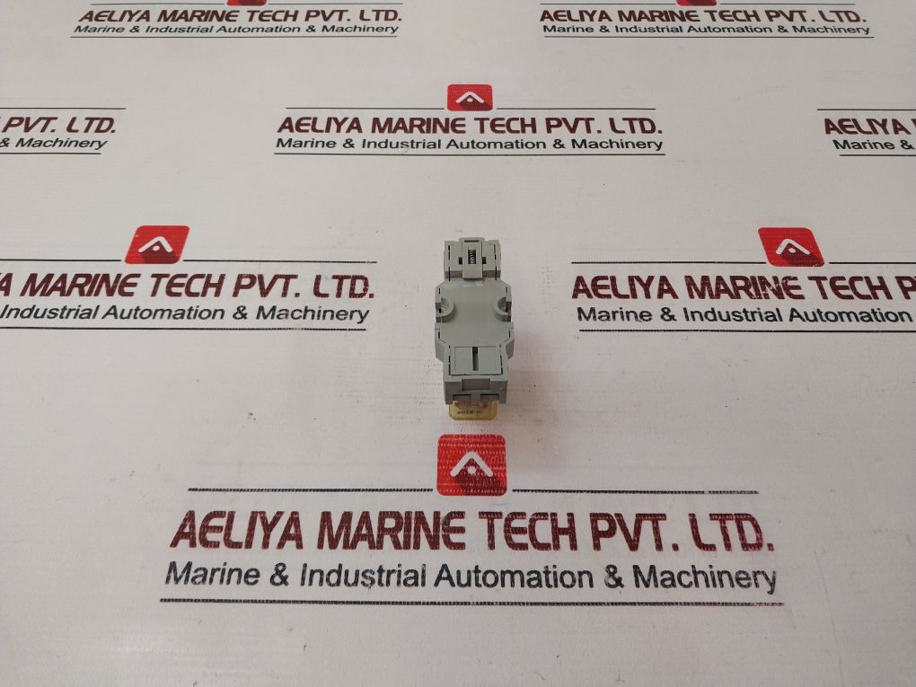 Lot of 3X IDEC RH2B-UL Power Relay With Base DC24V 10A