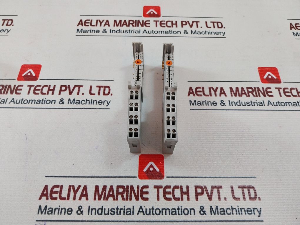 Lot of 2X ALLEN-BRADLEY 1734-MB Series A Point I/O Mounting Base Rev A01