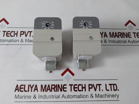 Lot Of 2X Honeywell L6190B 2022 1 Aquastat Control