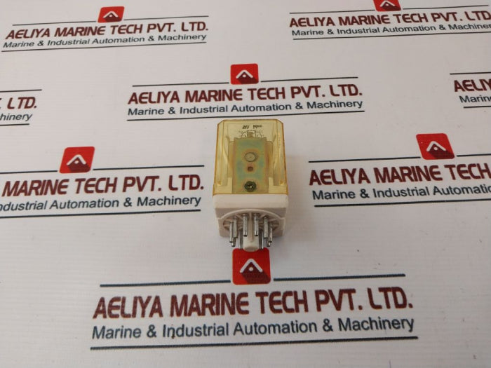 Lot of 3X Idec Rr3pa-u Relay 10a 240vac