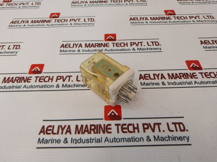 Lot of 3X Idec Rr3pa-u Relay 10a 240vac