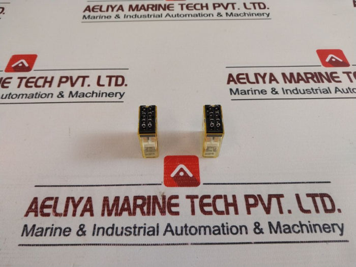 Lot Of 2X Idec Ry2S-u Miniature Relay Dc24V