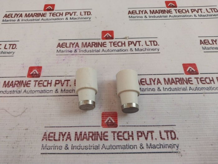 Lot Of 2X Ifo 63/500 Gl Ceramic Fuse