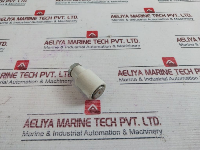 Lot Of 2X Ifo 63/500 Gl Ceramic Fuse