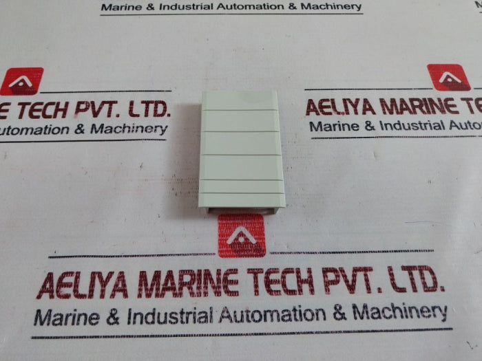 Lot of 2X Merlin Gerin 68991 5 Pole Blanking Plate