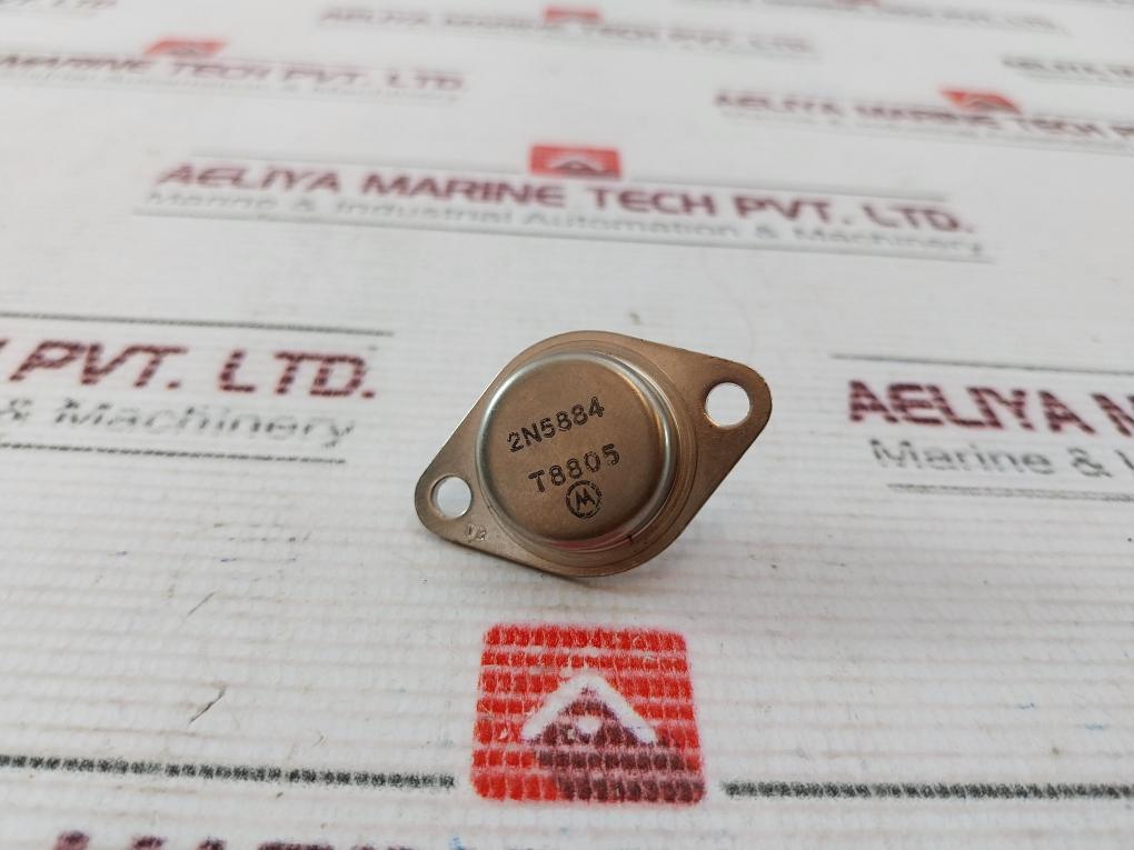 Lot Of 2X Motorola 2N5884 Transistor