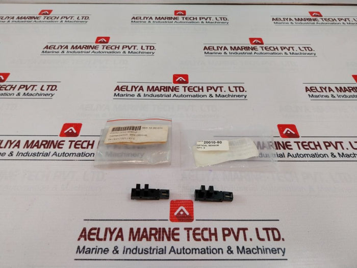Lot Of 2X Omron Sx4009-p10 Photo Optic Sensor