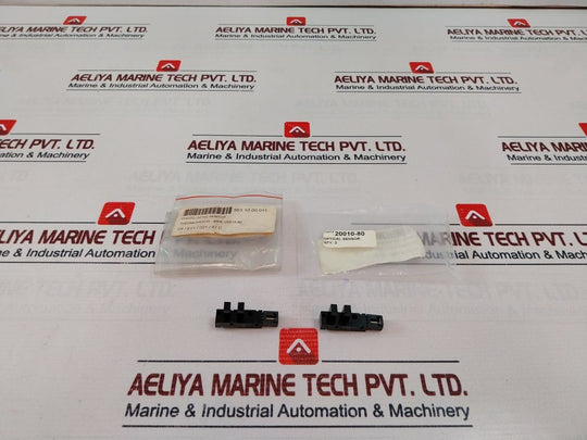 Lot Of 2X Omron Sx4009-P10 Photo Optic Sensor
