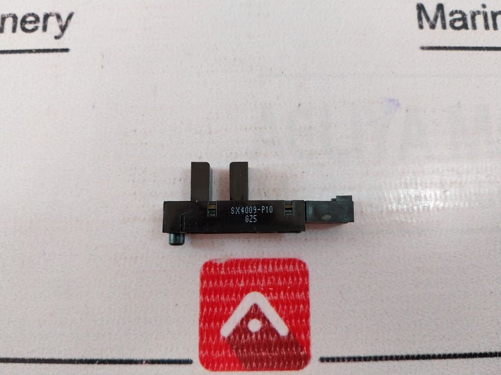 Lot Of 2X Omron Sx4009-P10 Photo Optic Sensor