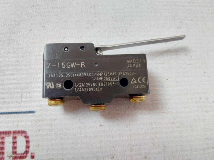 Lot of 2X Omron Z-15GW-B Micro Limit Switch 480 VAC