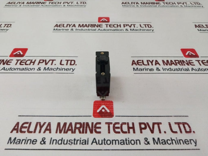 Lot of 5X Sanken Airpax APG 6 Panel Mount Circuit Breaker