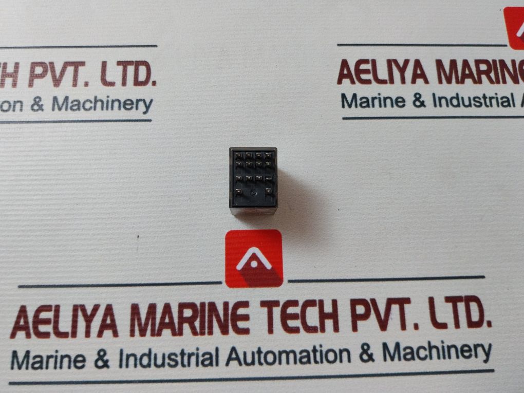 Lot of 2X Schrack Pt570730 Pliu-in Relay 6a/250v