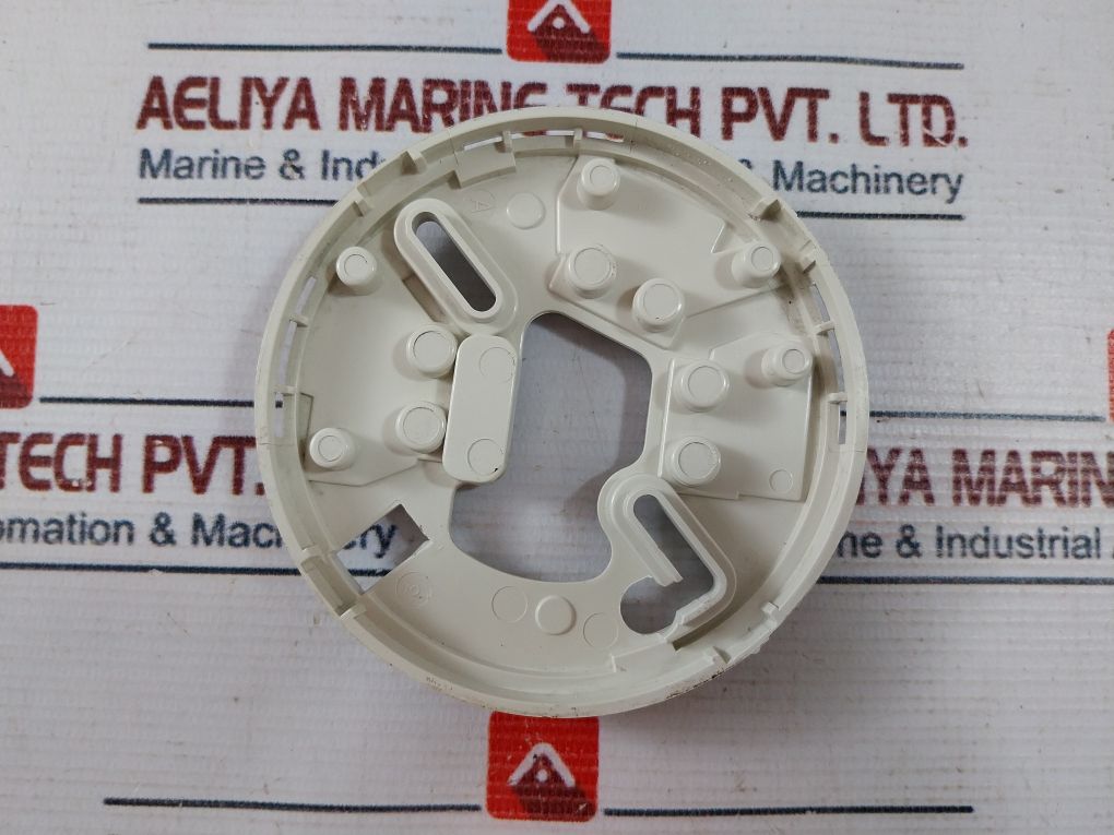 Hochiki Ybn-r/3M Analogue Detector Base