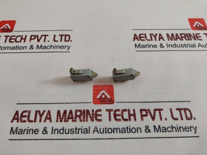 Lot Of 3X Honeywell V5B010Tb1D Micro Switch