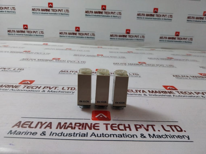 Lot Of 3X Omron H3Y-4 Timer 0-5 Sec 100-120V Ac