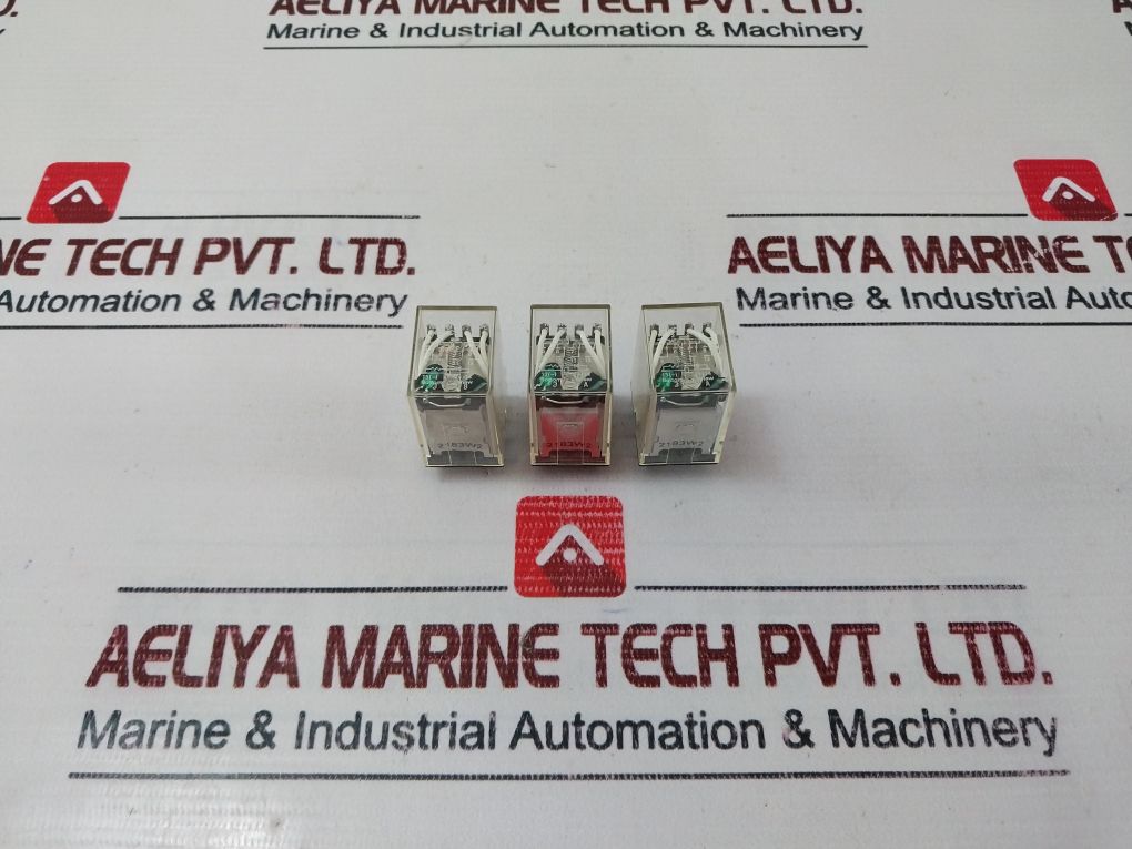 Lot of 3X Omron MY4N Relay 24V DC