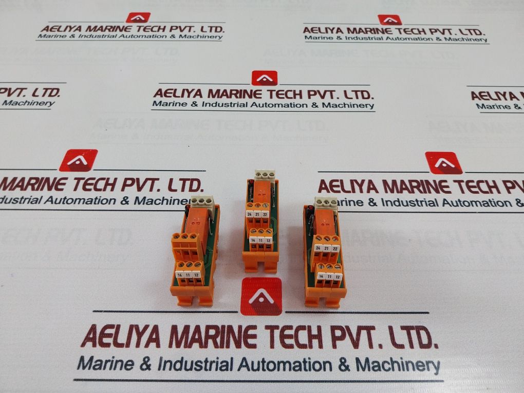 Lot of 4X SCHRACK/WEIDMULLER RT424024 Relay Module 10A/250V AC 24VDC