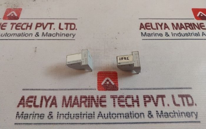 Lot Of 3X SIEMENS 3TX4490-3G Surge Suppressor Varistor 24V 70V