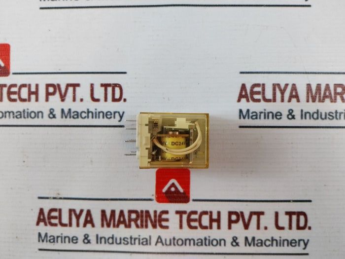 Lot Of 4X Idec Ry4S-u Relay Dc 24V