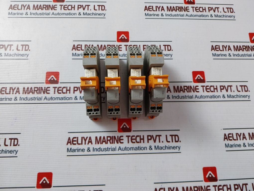 Lot Of 4X Phoenix Contact Rif-1-Bpt/2X21 Power Relay 10A 250V