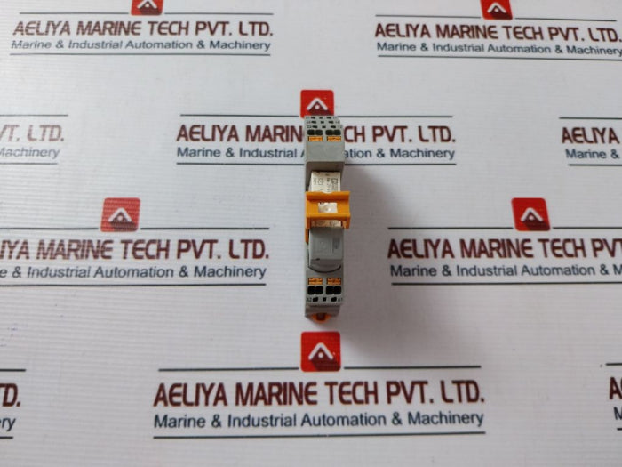 Lot Of 4X Phoenix Contact 29 61 192 Power Relay Bpt/2X21 2X8A 250V