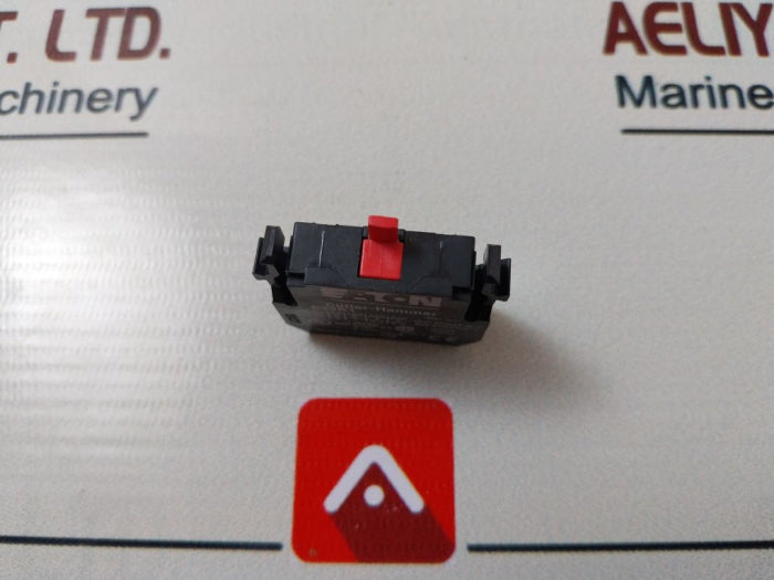 Lot of 5X Eaton E22B1 Contact Block 1NC 8C0750700001