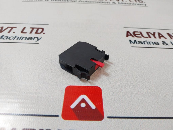 Lot of 5X Eaton E22B1 Contact Block 1NC 8C0750700001