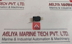 Lot of 5X V7-1B17D8-122 Miniature Basic Micro Switch 4a 125 vac