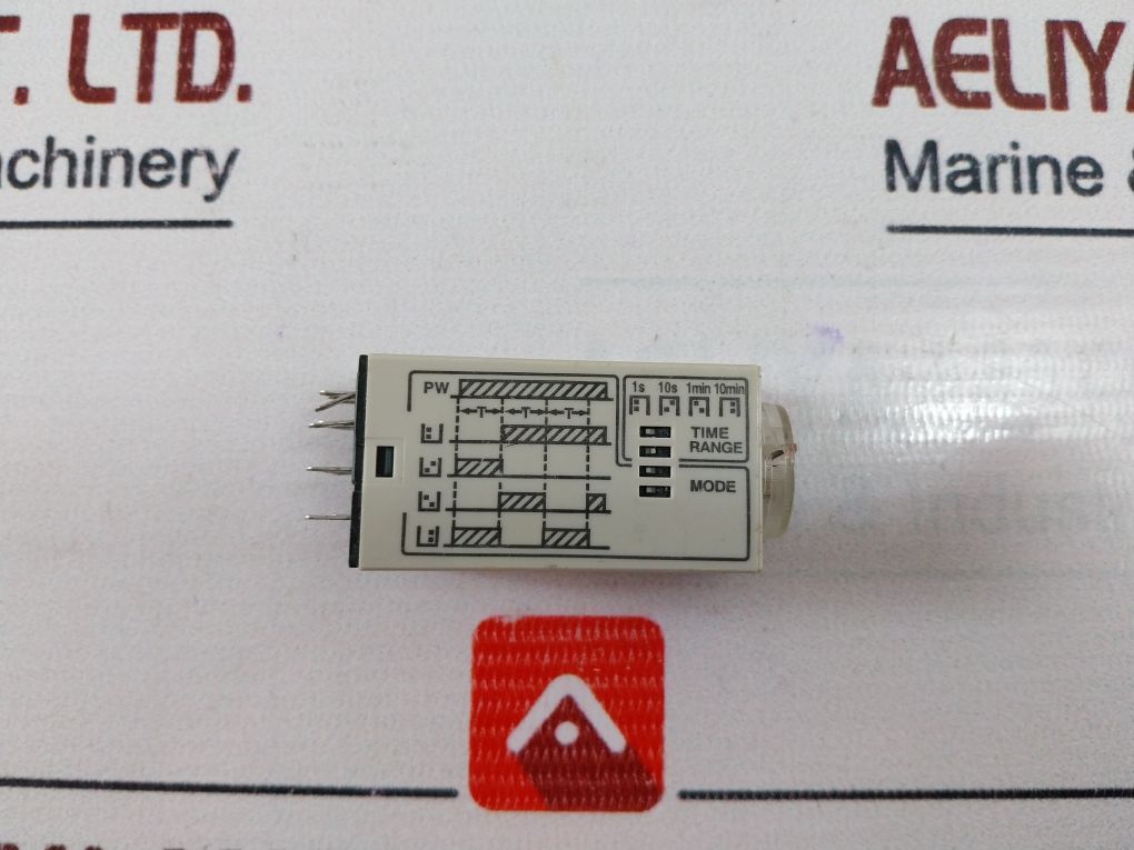 Lot of 3X Omron H3YN-4 Timer 200-230 VAC 3A 250V 17712M 2.5KV/1
