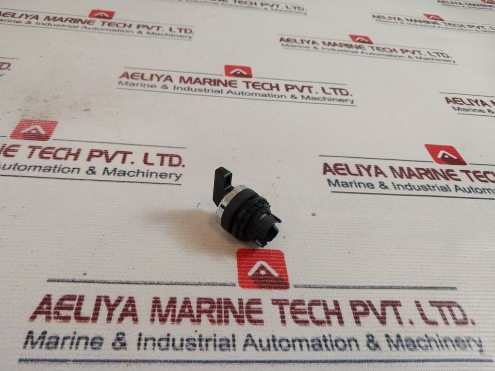 Lot of 3X Eaton A22-RWH3R Selector switch Actuator 3 Position