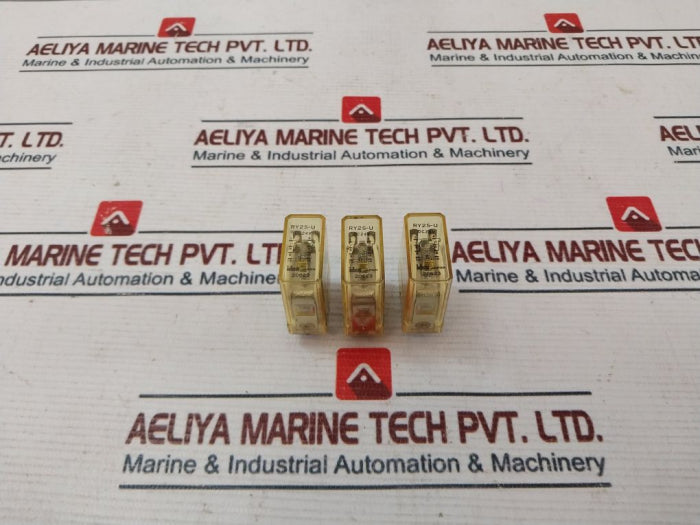 Lot Of 6X Idec Ry2S-U Relay 3A 240Vac