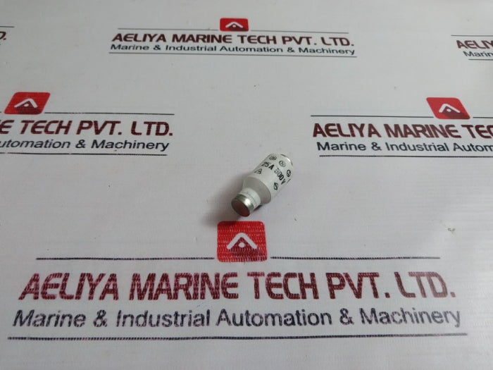 Lot Of 7X 25A 500V Ceramic Diazed Bottle Fuse