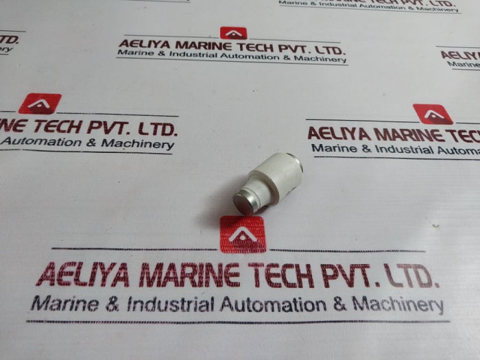 Lot Of 7X 50A 500V Bottle Fuse