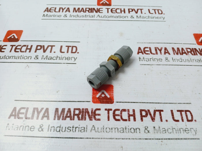 Lot Of 7X Serto Eh0210049 Tube Fitting 1D109E0077U01 C-1D109E007U01