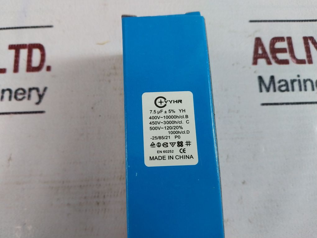 Lot of 7X VYHR Motor Capacitor B E12 250VAC 7 Mf tolerance 5% YHR 450 WVAC