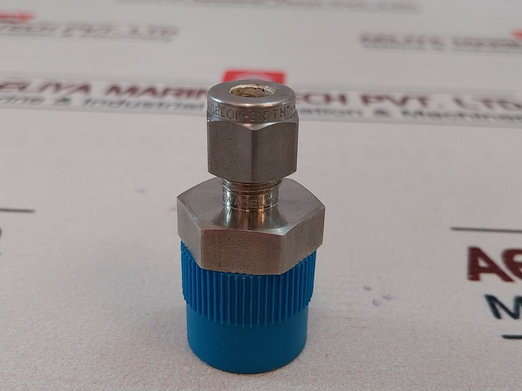 Swagelok Ss-400-1-8 Valve Connector 3.4-24.1 Bar