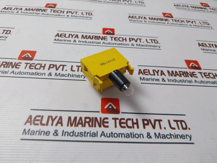 Lovato 8 Lm2T.Yl400 Lamp Holder 50/60Hz