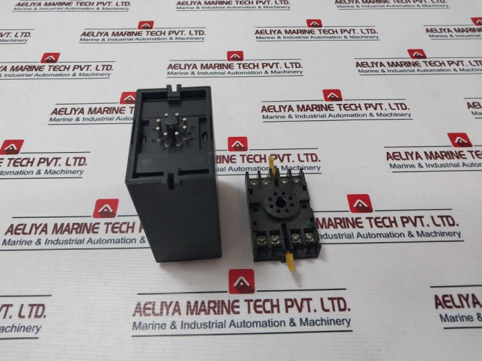 M.System N1858D Frequency Transducer Hz-8A-r-x 24V Dc 55-65Hz