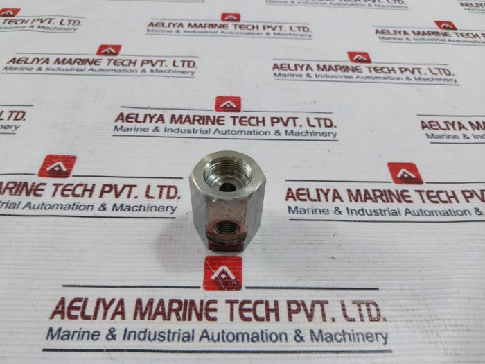 Macgregor 400054143 Fuse Holder A25223N