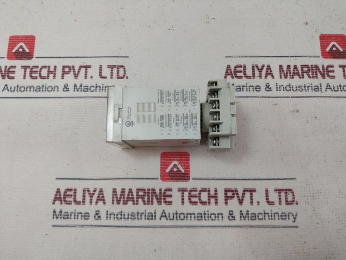 Magnecraft TDRPRO-5100 Time Delay Relay With Base TDRPRO-5000