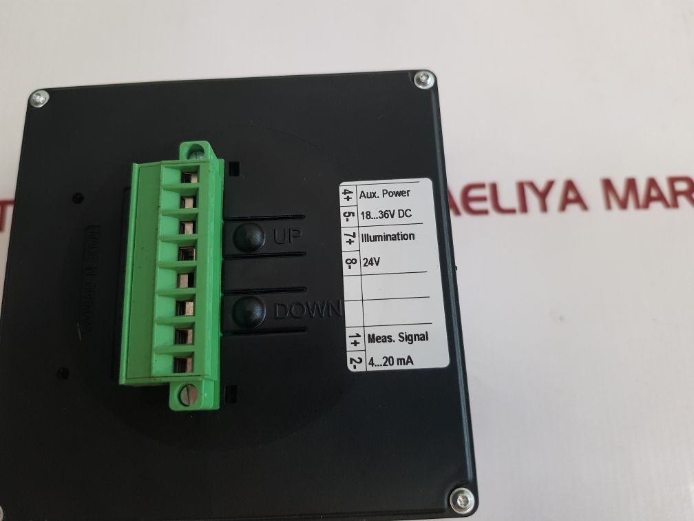 Man noris niq3-096v212 rpm meter