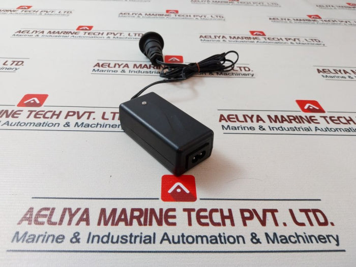 Mascot 2115 Nimh Battery Charger 100-240Vac 50-60 Hz