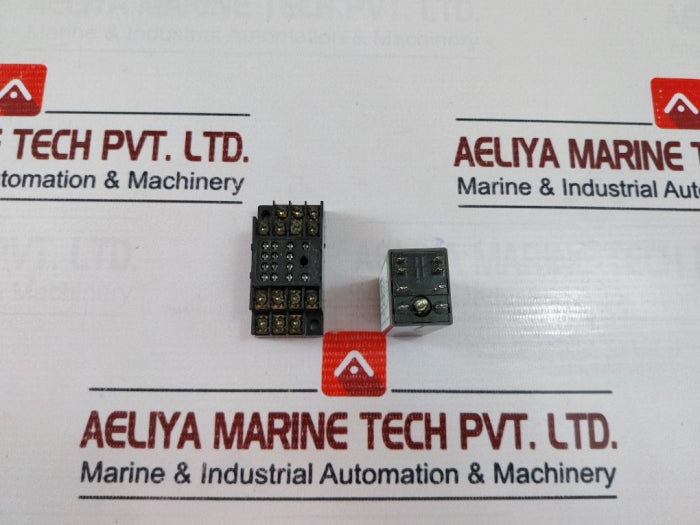 Matsushita Electric Cdx-2C-10S-dc24V Cdx Timer Delay Relay With Base 0.5-10Sec