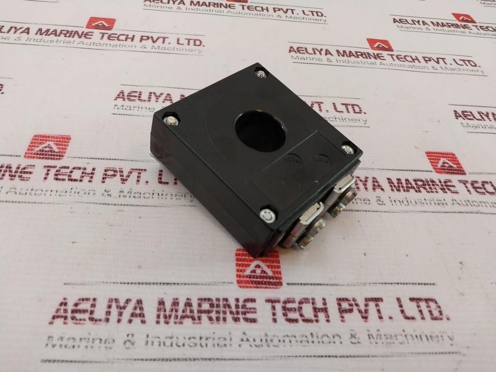 Max Garre & Son 150/5 Amp Current Transformer 50/60Hz