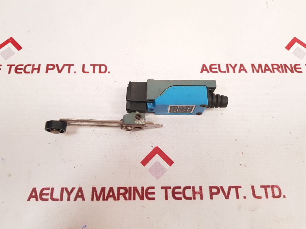 Me-8108 Mini Limit Switch 5a 250v.ac 0.4a 115v.dc
